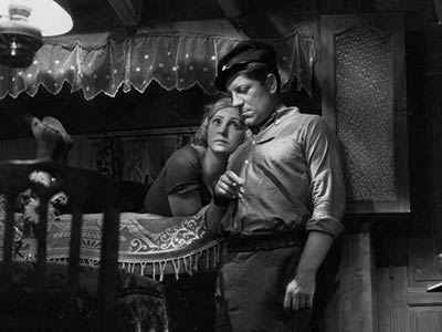 Madeleine Renaud et Jean Gabin dans LA BELLE MARINIÈRE