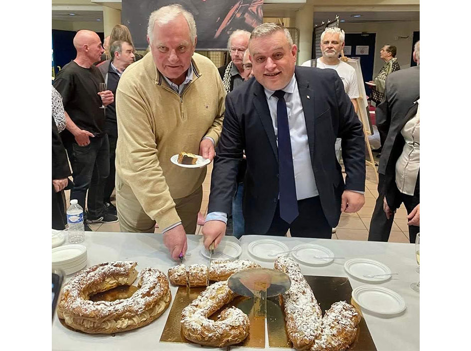 gâteau d'anniversaire des 120 ans